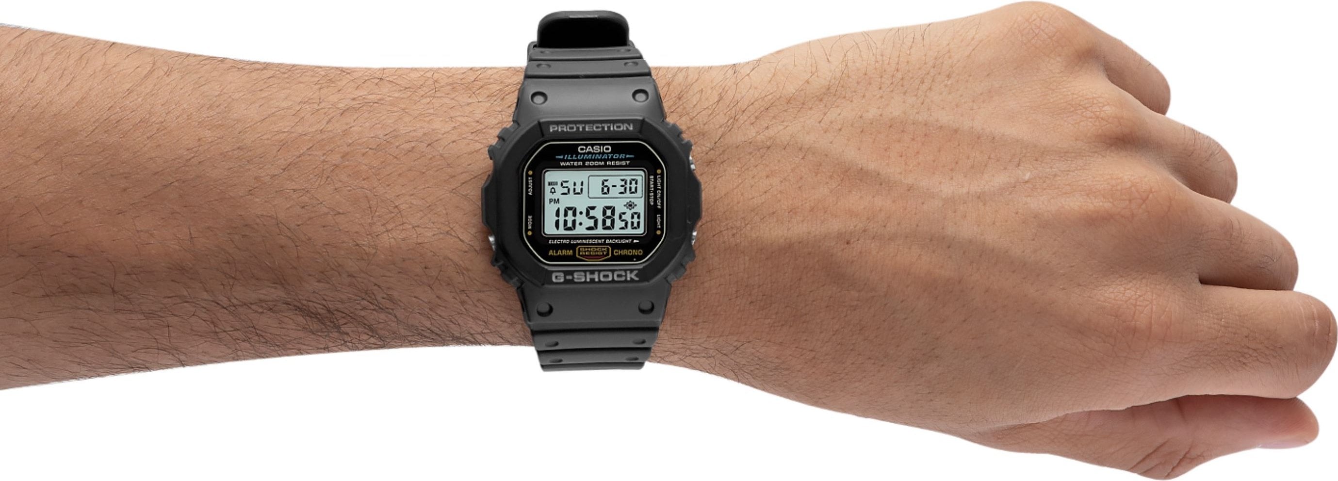 G-SHOCK ICONIC DW-5600UE-1DR Kol Saati