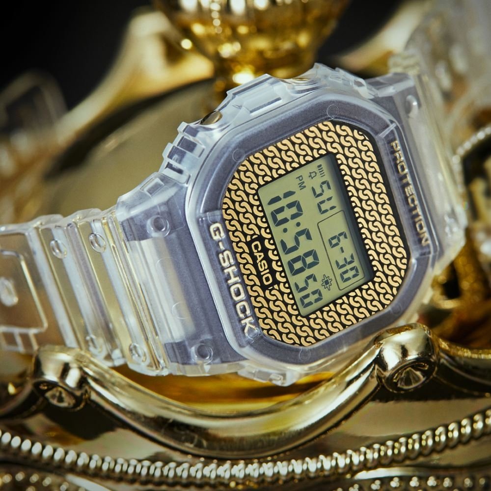 G-SHOCK ICONIC DWE-5600HG-1DR Kol Saati