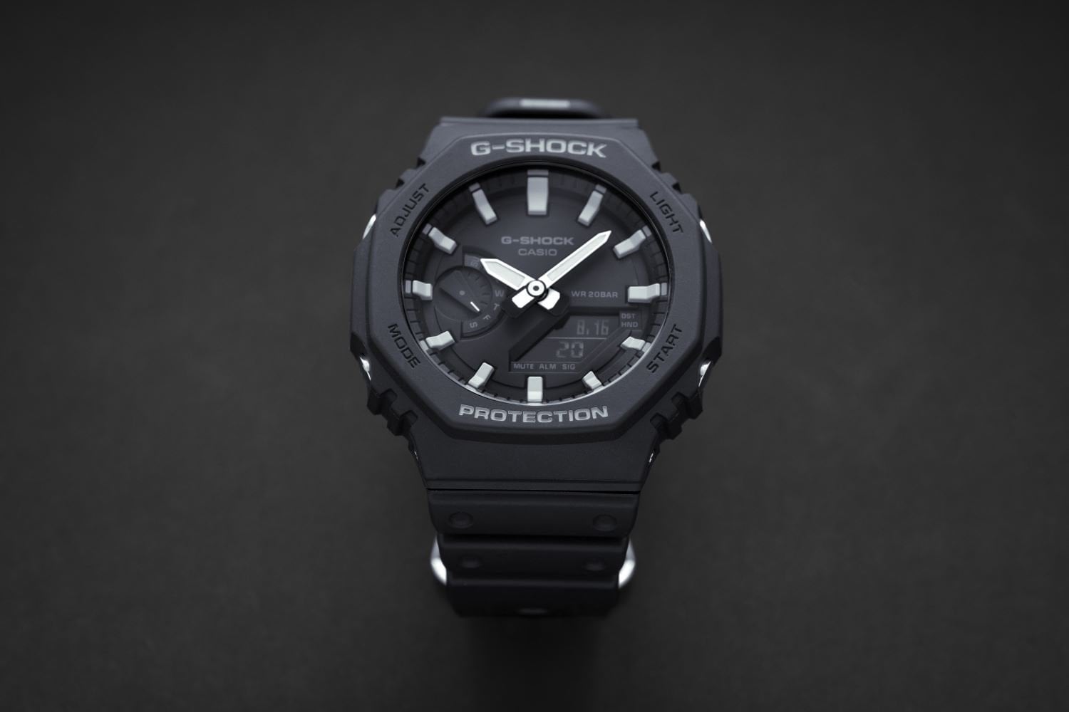 G-SHOCK ICONIC GA-2100-1ADR Kol Saati