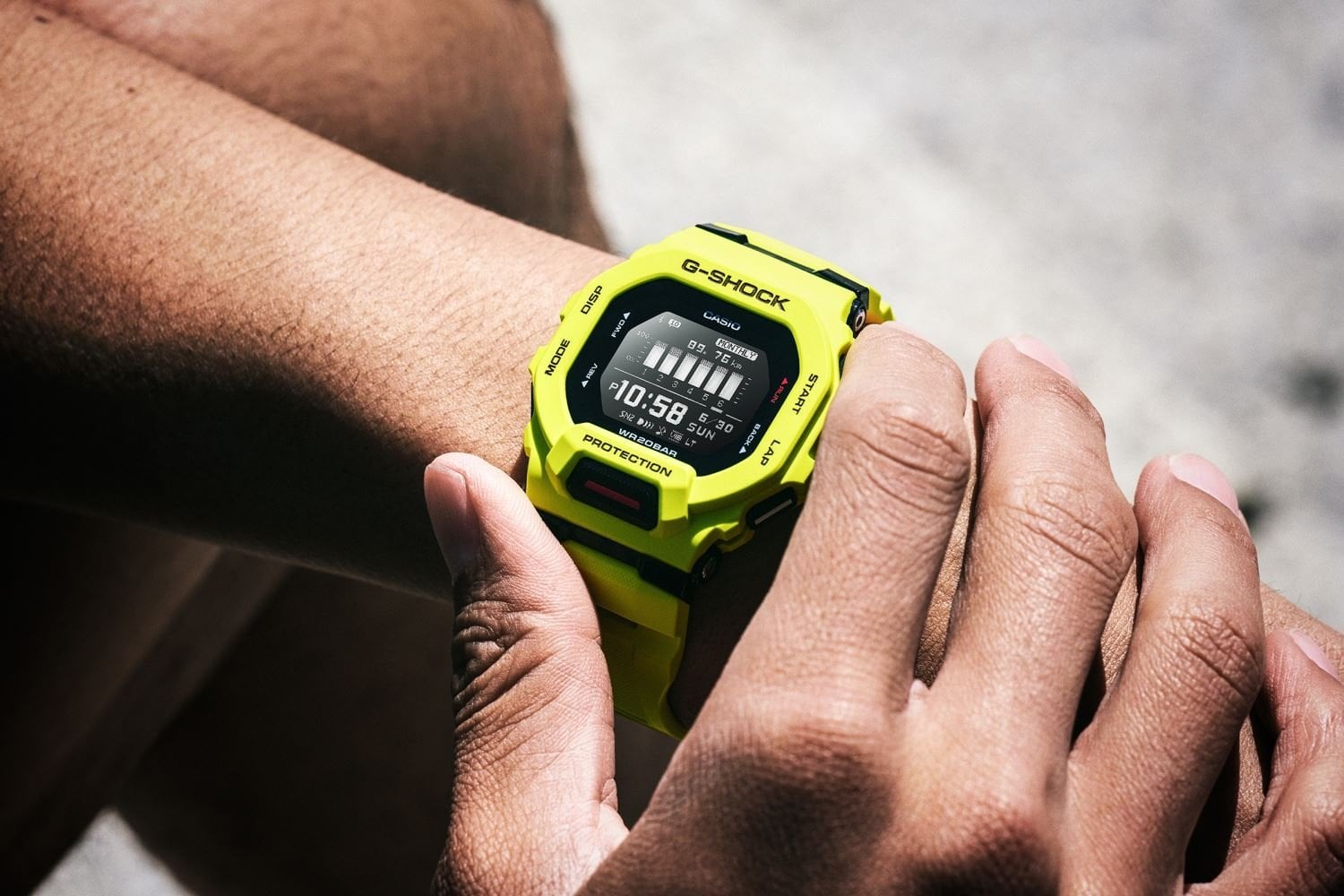 G-SHOCK G-SQUAD GBD-200-9DR Kol Saati
