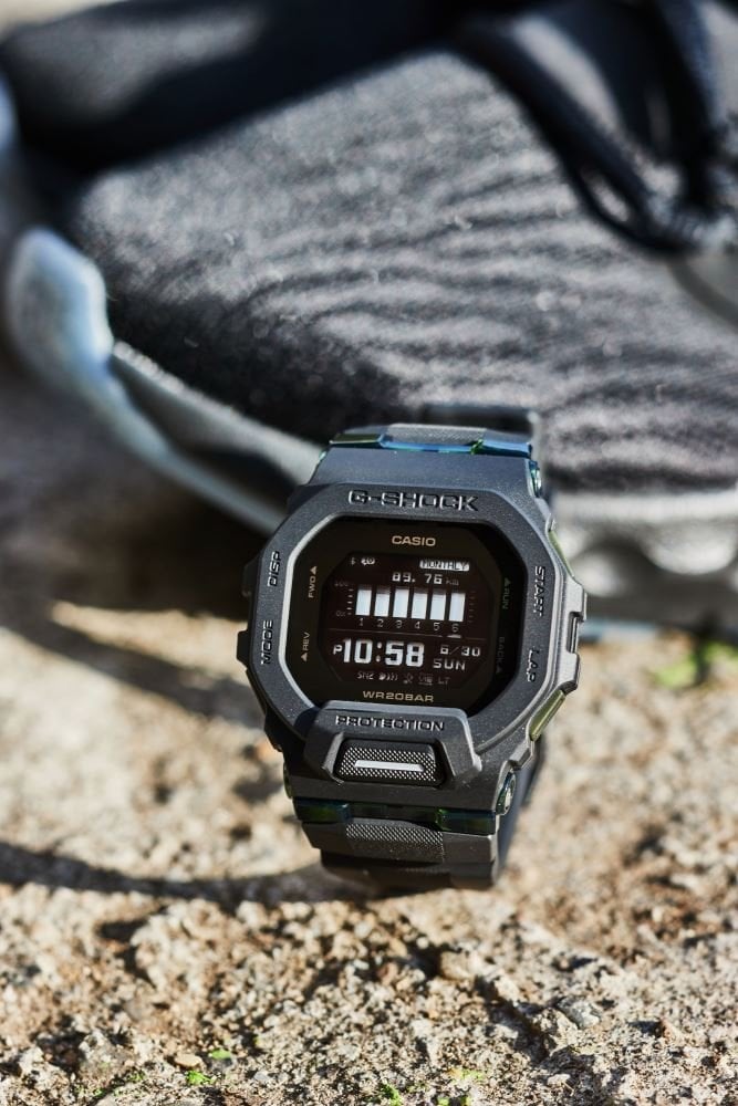G-SHOCK G-SQUAD GBD-200UU-1DR Kol Saati