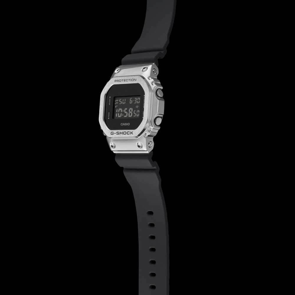 G-SHOCK G-STEEL GM-5600U-1DR Kol Saati